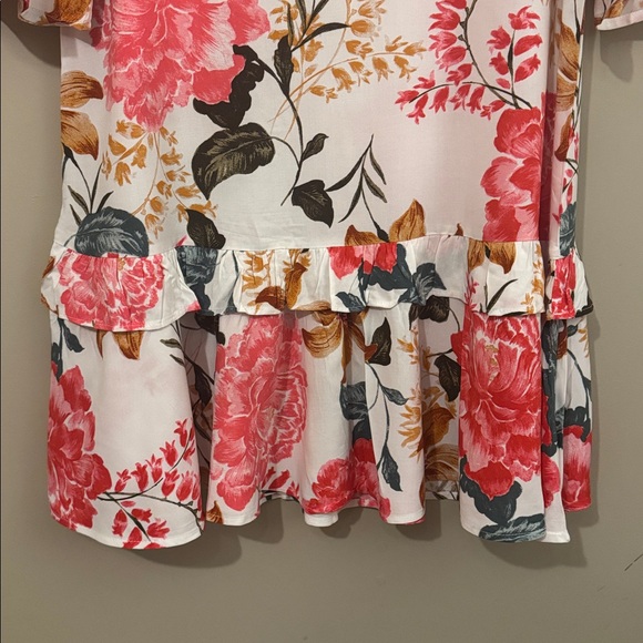 NWOT- Petal & Pup Peta Floral Print Tiered Dress, White, Medium - Picture 9 of 12